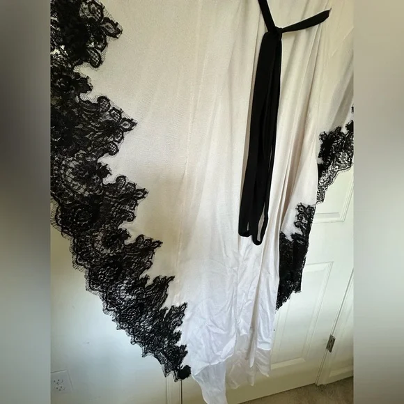 Rosamosario 100% Raw Silk Kaftan & Black Chantilly Lace “Natural Beauty” Large - Picture 9 of 17